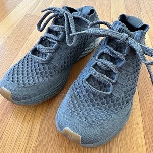 NOBULL Women's Knit Runner size 8